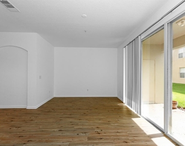 3006 Thornton Drive - Photo Thumbnail 9
