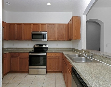 3006 Thornton Drive - Photo Thumbnail 8