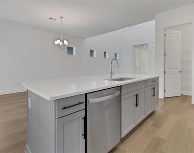 10017 Peebles Street - Photo Thumbnail 5