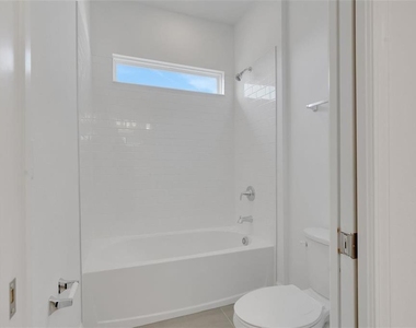10017 Peebles Street - Photo Thumbnail 22