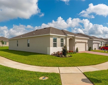 646 Duke Drive - Photo Thumbnail 2