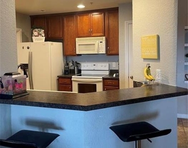 3351 Whitestone Circle - Photo Thumbnail 10