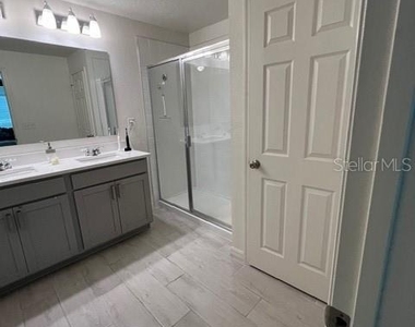 16332 Winding Preserve Circle - Photo Thumbnail 4