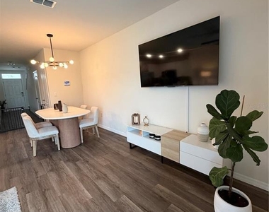 1241 Balsam Drive - Photo Thumbnail 18