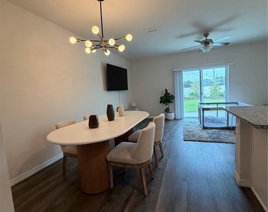 1241 Balsam Drive - Photo Thumbnail 15