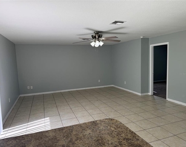 812 Hamster Place - Photo Thumbnail 2