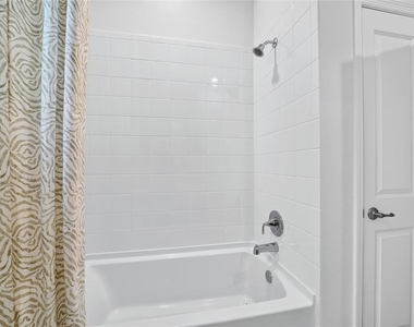 4712 Nw 39th Street Road - Photo Thumbnail 38