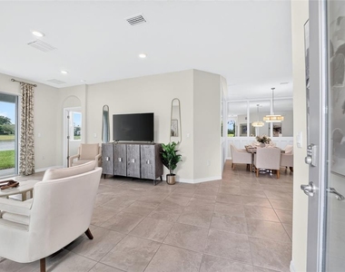 4712 Nw 39th Street Road - Photo Thumbnail 5