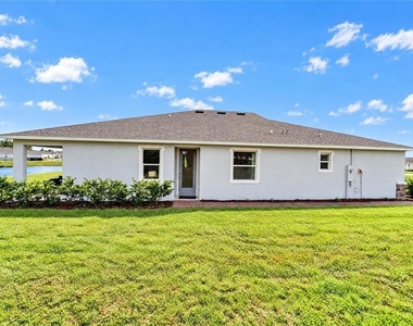 4712 Nw 39th Street Road - Photo Thumbnail 4