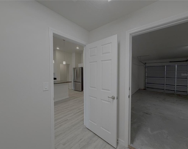 384 Marion Oaks Manor - Photo Thumbnail 24