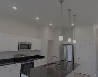 384 Marion Oaks Manor - Photo Thumbnail 10