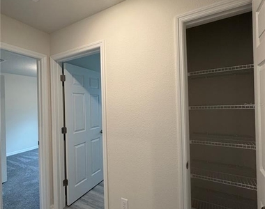 384 Marion Oaks Manor - Photo Thumbnail 18