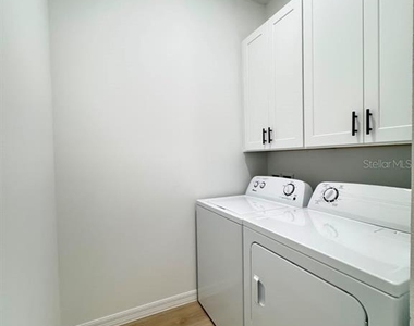 266 W Ruska Place - Photo Thumbnail 43
