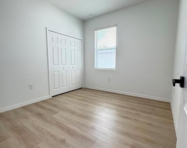 266 W Ruska Place - Photo Thumbnail 34