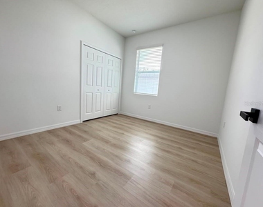266 W Ruska Place - Photo Thumbnail 26