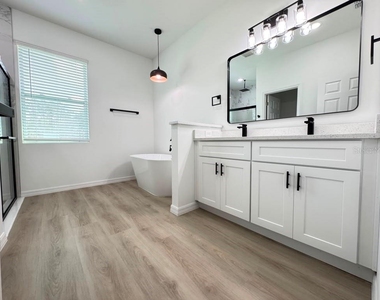 44 W Gulfstream Place - Photo Thumbnail 18