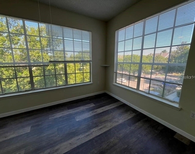 13025 Mulberry Park Drive - Photo Thumbnail 10