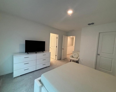 3576 Mayfair St, - Photo Thumbnail 10