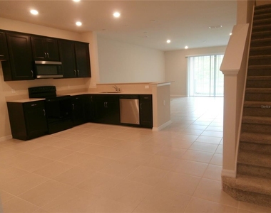 3527 Plainview Drive - Photo Thumbnail 2