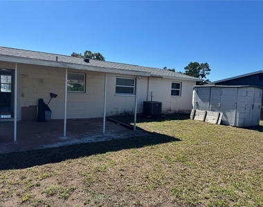5821 90th Avenue N - Photo Thumbnail 16