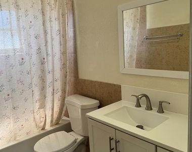 5821 90th Avenue N - Photo Thumbnail 6
