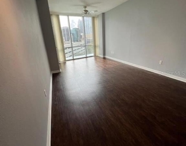 322 E Central Boulevard - Photo Thumbnail 1