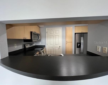 322 E Central Boulevard - Photo Thumbnail 13
