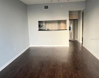 322 E Central Boulevard - Photo Thumbnail 9