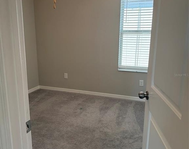 15713 Fort Island Place - Photo Thumbnail 17