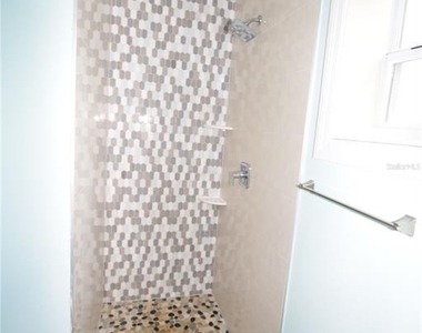 2212 Hoffner Avenue - Photo Thumbnail 18