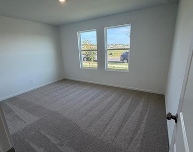 575 Artemis Street - Photo Thumbnail 7