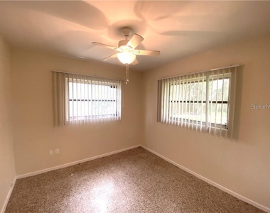 304 Satsuma Drive - Photo Thumbnail 14