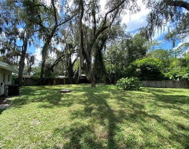 304 Satsuma Drive - Photo Thumbnail 17