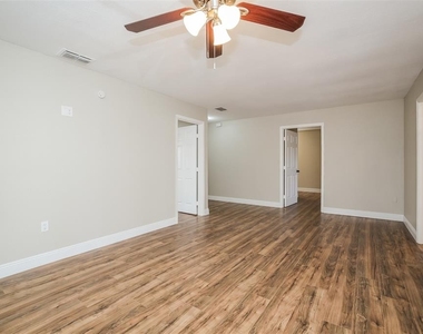 575 Koala Drive - Photo Thumbnail 2