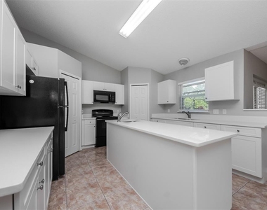 609 Rosaro Court - Photo Thumbnail 5