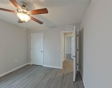 8710 Sw 44th Court - Photo Thumbnail 15