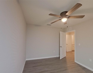8710 Sw 44th Court - Photo Thumbnail 17