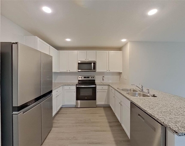 8710 Sw 44th Court - Photo Thumbnail 5
