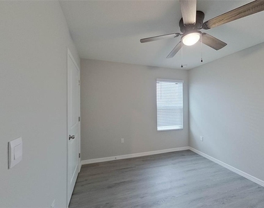 8710 Sw 44th Court - Photo Thumbnail 16