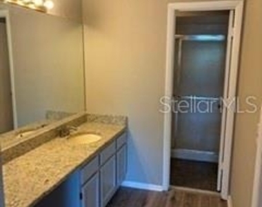 474 S Pin Oak Place - Photo Thumbnail 10