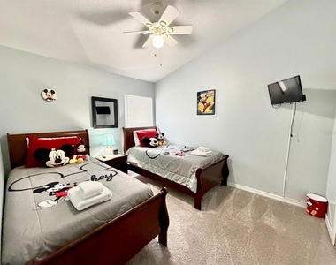 604 Eagle Pointe S - Photo Thumbnail 15