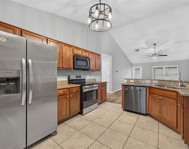 524 Hearthglen Boulevard - Photo Thumbnail 7