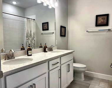 417 Belmond Drive - Photo Thumbnail 15