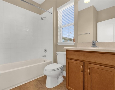 13779 Sachs Avenue - Photo Thumbnail 12
