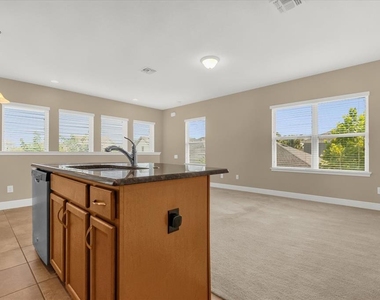 13779 Sachs Avenue - Photo Thumbnail 7