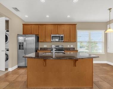 13779 Sachs Avenue - Photo Thumbnail 4