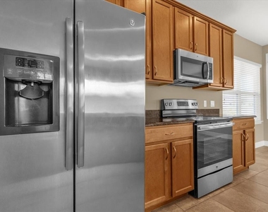 13779 Sachs Avenue - Photo Thumbnail 9