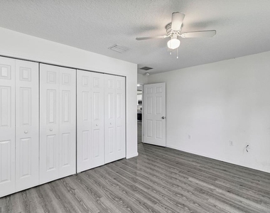 1252 Giralda Circle Nw - Photo Thumbnail 7