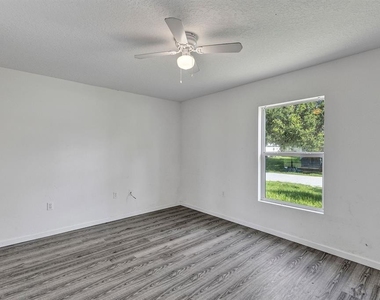 1252 Giralda Circle Nw - Photo Thumbnail 5