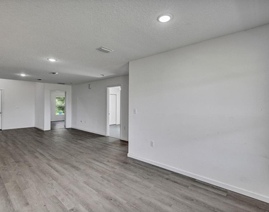 1252 Giralda Circle Nw - Photo Thumbnail 25